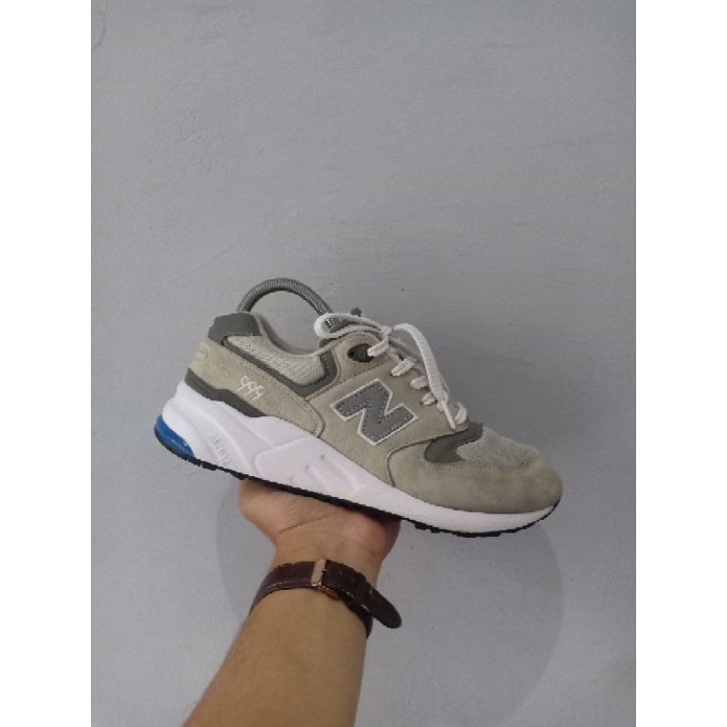 NB 999 Grey white
