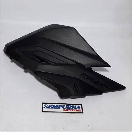 Sambungan Cover Body Bawah Kiri Vario 125 Vario 150 Fi LED 2016 2017 Ori AHM Original Honda  83620-K59-A10ZB