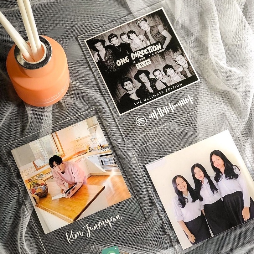 Custom Acrylic Polaroid (Min order 2 pcs Acrylic) 1-2 HARI JADI