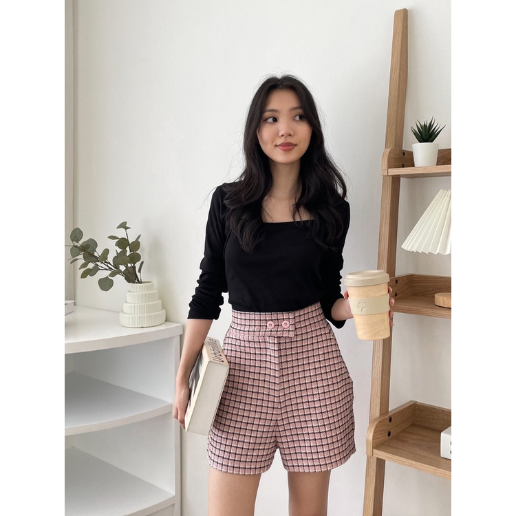 Kadaka B-0165 Celana Pendek Tweed Short Pants Wanita