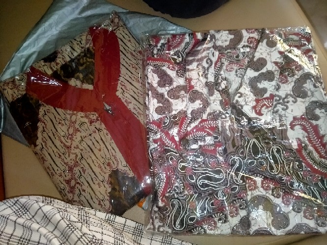 Batik Couple Terbaru Gamis Velvet