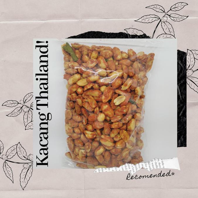 

Kacang Thailand / Kacang Tepung Pedas Manis Daun Jeruk 500Gr Titanium.Store1