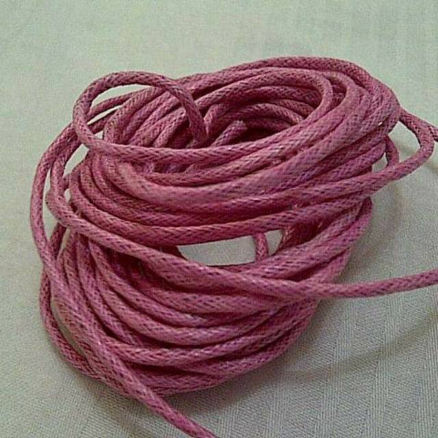 

Tali Kulit 1,5mm x 5 Meter Pink, Hijau, Tosca