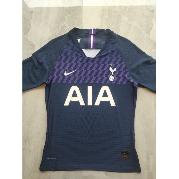 jersey Tottenham player issue
