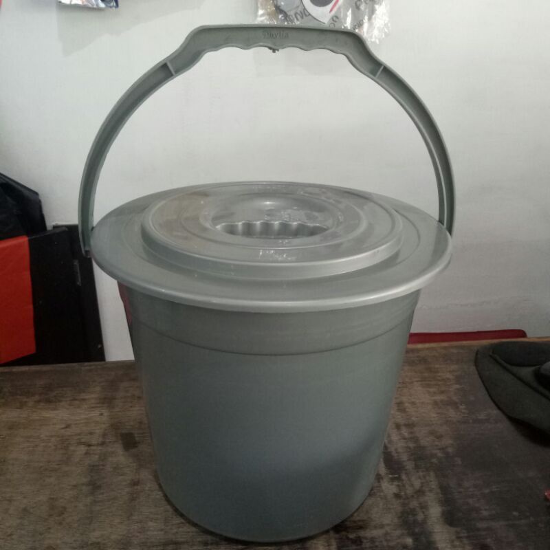 Ember Tutup Silver Ember Tutup Plastik