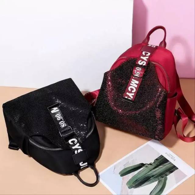 

Kode : ELJ 650 IDR : 142 rb Bahan : Nylon + Glitter ukuran: 31 x 26 x 16 cm Warna :Black, Red