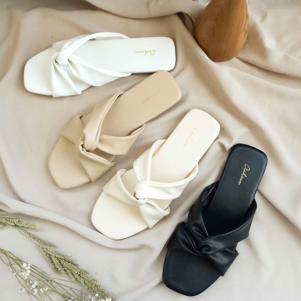 ACHAVA Sandal Wanita Cary Sendal Teplek Kenkinan-1