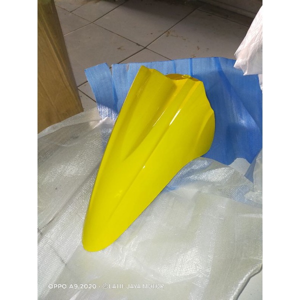 spakbor depan yamaha mio sporty kuning
