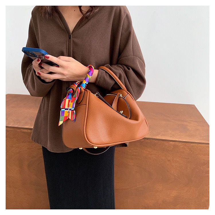 201951 Handbag Cewek Lindy Tas Selempang Wanita Import Lindi Slingbag Cewe Impor Sling Hand Bag Slempang (1 KG MUAT 3) LT2212 BQ3703 GT1984 EL5614