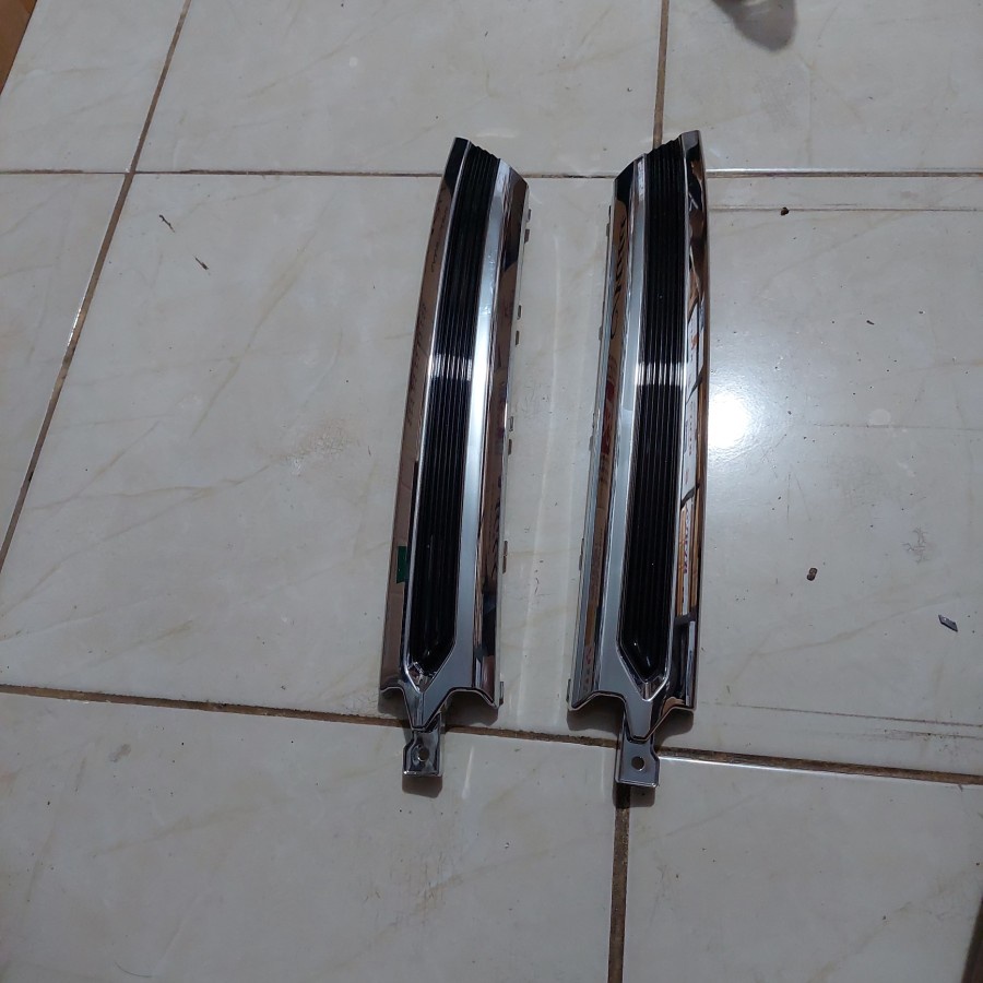 List Grill Ertiga XL7 2022 Original