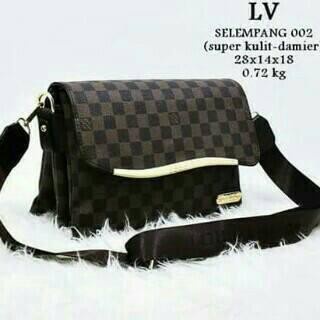 Tas Selempang Wanita Kekinian Murah Sling Bag Terbaru bisa COD A3C6 TAS SLEMPANG WANITA LV Imp0rt PR
