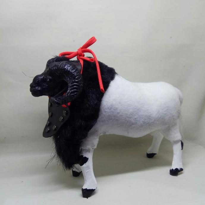 mainan miniatur domba Garut
