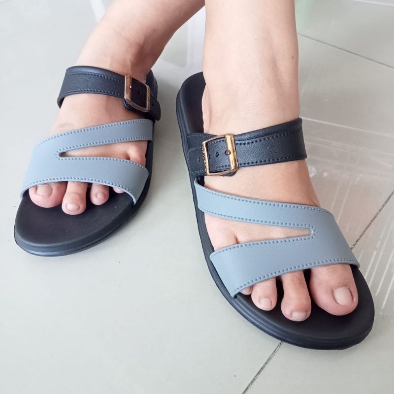 SANDAL SELOP KARET NEW ERA LB E 1523 TALI GESPER WANITA 36-40