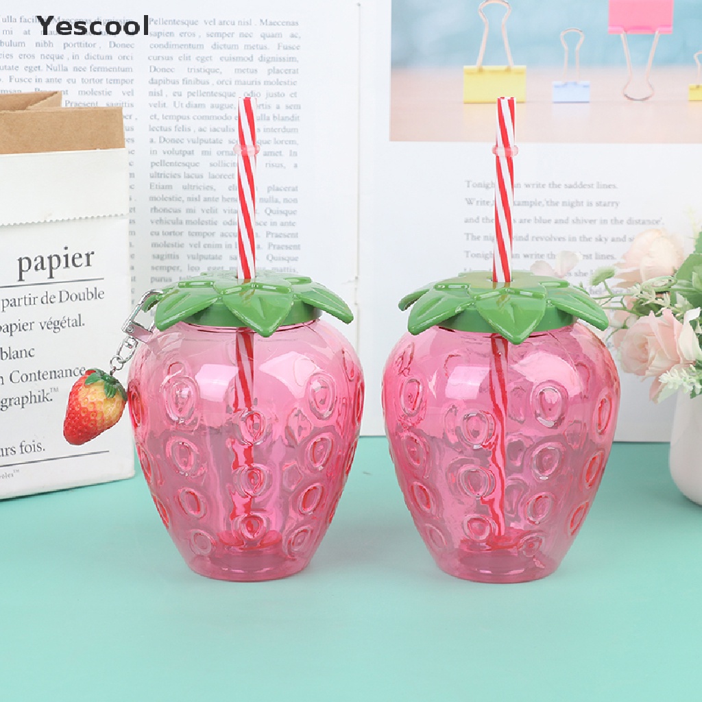 Yescool Botol Minum Plastik Portable Motif Kartun Strawberry Dengan Sedotan Untuk Anak Perempuan