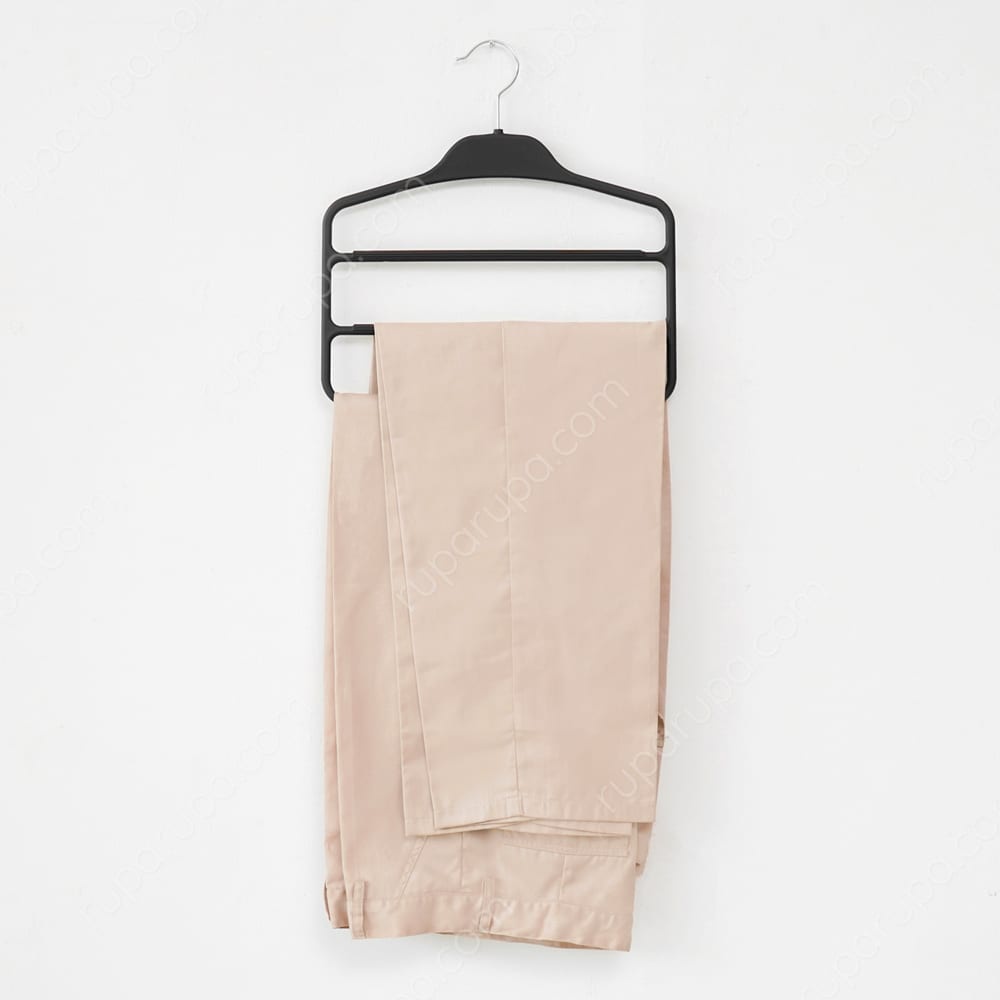 Hanger Celana Non Slip 3 Tingkat / gantungan celana anti slip / kastok celana / NON SLIP PANTS HANGER W/ 3 BARS BLACK