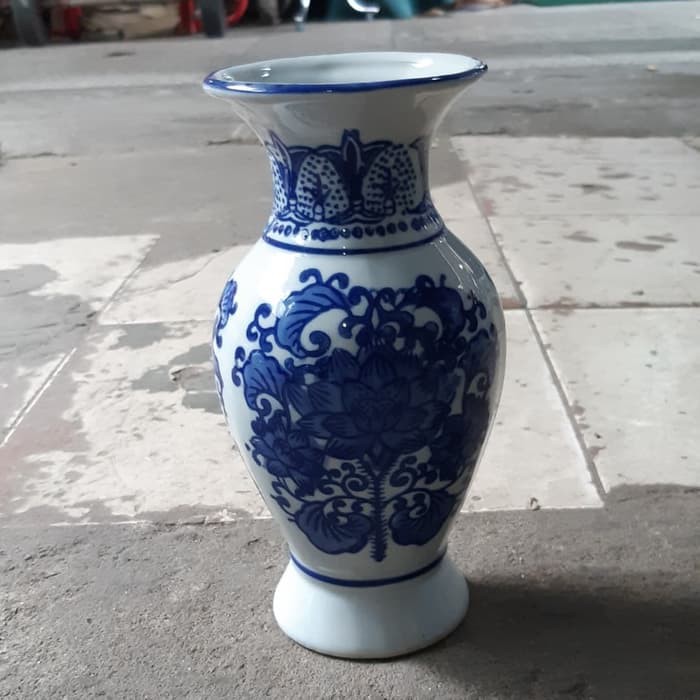 Vas Bunga Keramik- Pajangan Keramik Hias- Pajangan Lemari Kaca