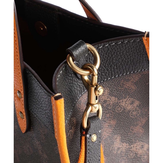 Coach Field Tote 22 With Horse And Carriage Print And Carriage Badge (C8456)