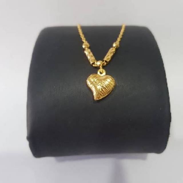 Kalung Emas asli model Hati Moon