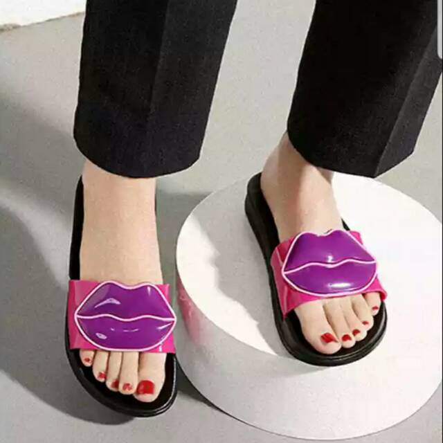 Azka sandal koko BIBIR