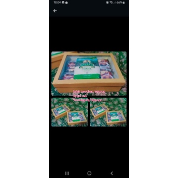 

kotak hantaran pernikahan, tempat mukena, dll