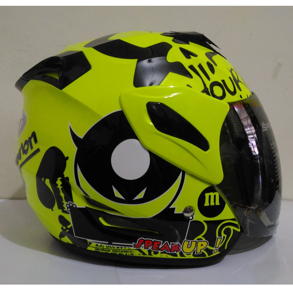 HELM  GM  FIGHTER  SPEAK UP    YELLOW  FLUO  SE,    GREEN FLUO   SE