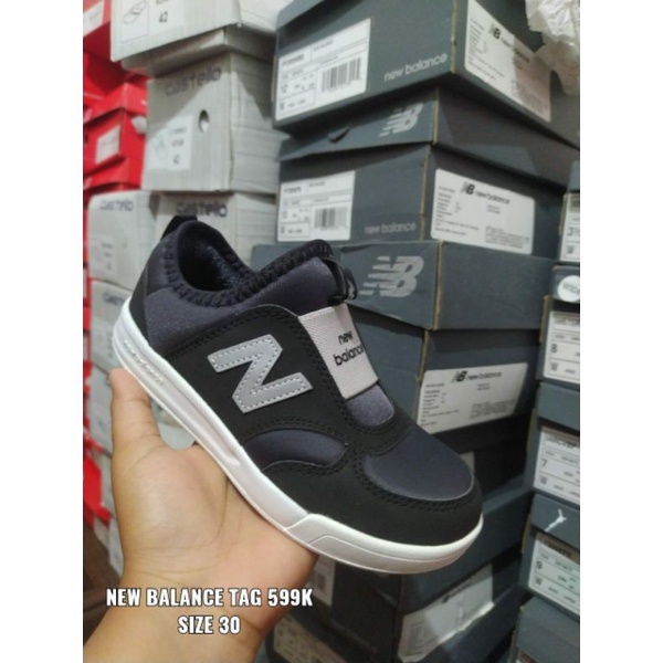 SEPATU SLIP ON NEW BALANCE KIDS ORIGINAL DARI SPORT STATION