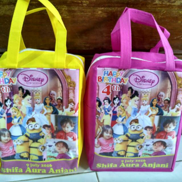 

Goodie bag ultah karakter model resleting/tas souvenir ultah model resleting custom