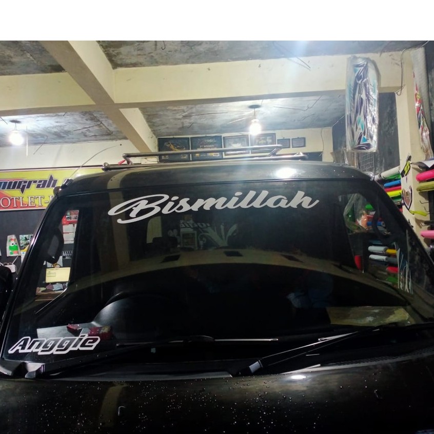 Stiker skotlet cutting mobil kaca depan custom bismilah