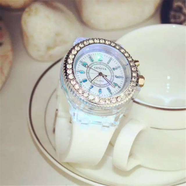 Jam tangan wanita led