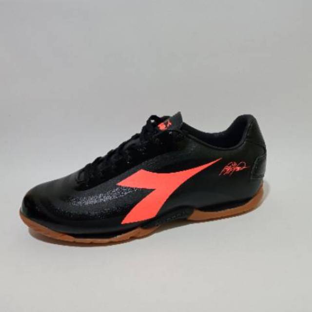 100% ORIGINAL SEPATU FUTSAL DIADORA RB10 MARS R ID SIZE 40 41 42  BNIB