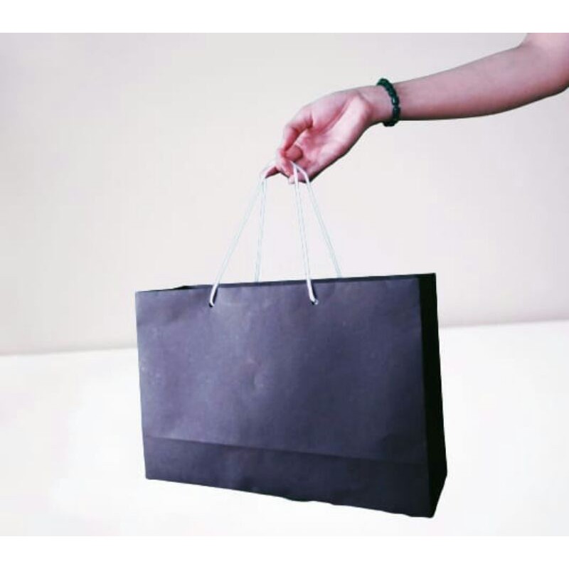 

Paper Bag Hitam / Black Paper Bag PxLxT 30x10x20