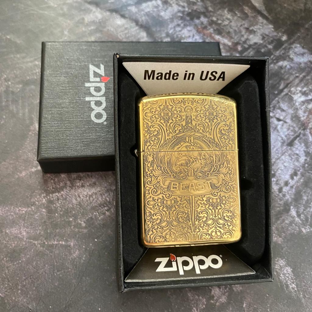 Korek Api ZIPPO Beast Premium Gold