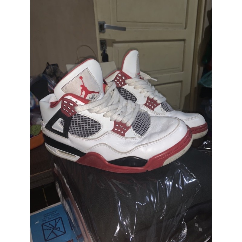 michael jordan retro 4