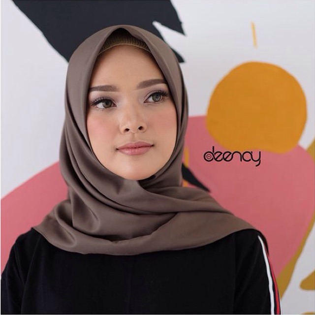 Deenay plain scarf