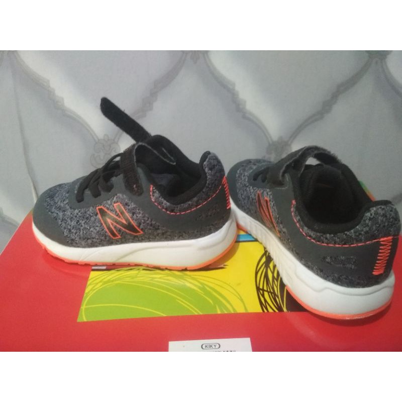 sepatu anak new balance