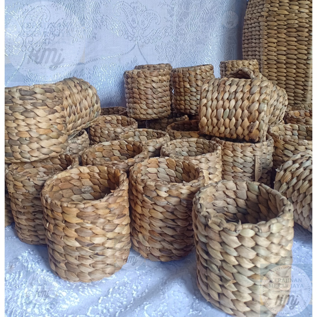 

TEMPAT PENSIL TEMPAT POT TEMPAT SENDOK/ SALE!!! 10 free 1/ 20 free 2/ Berlaku Kelipatan