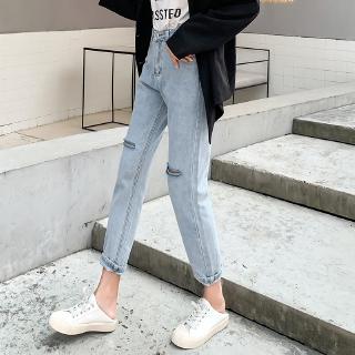 Celana Jeans Wanita Model High Waist dengan Potongan Lurus Celana Jeans Wanita Model High Waist dengan Potongan Lurus