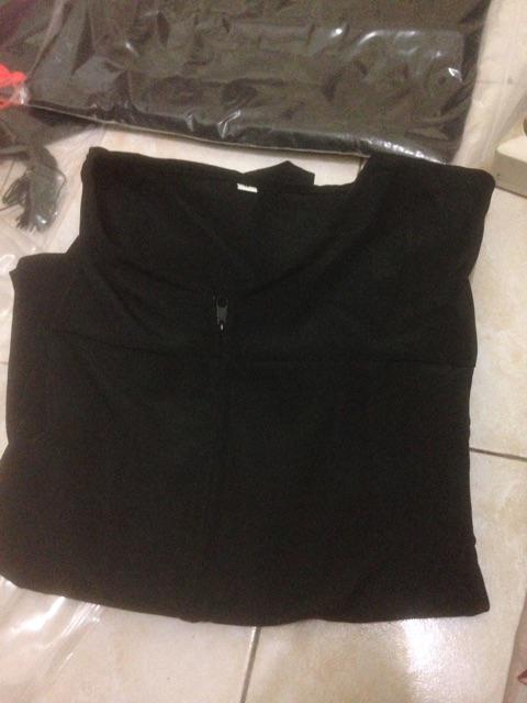 Toga Wisuda (jubah Dan Topi)