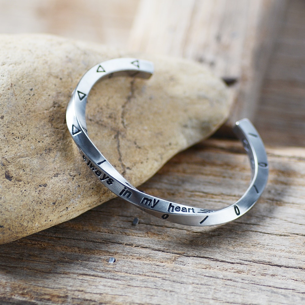 Gelang Bangle Motif &quot; Always In My Heart &quot; Viking War &quot; Bahan Titanium Steel Untuk Pria/Pasangan