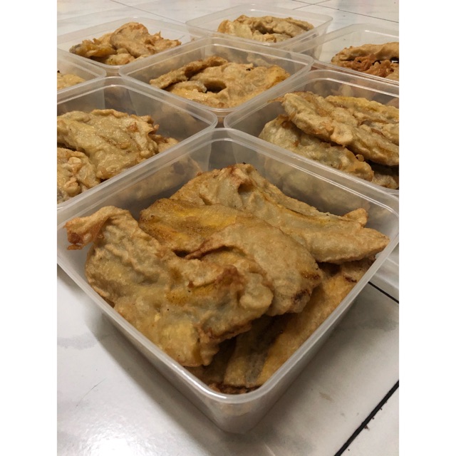 

Pisang Goreng Emak (setengah matang)