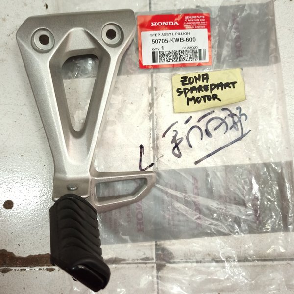 Footstep step Assy Kiri Revo Absolut AHM 50705 KWB 600