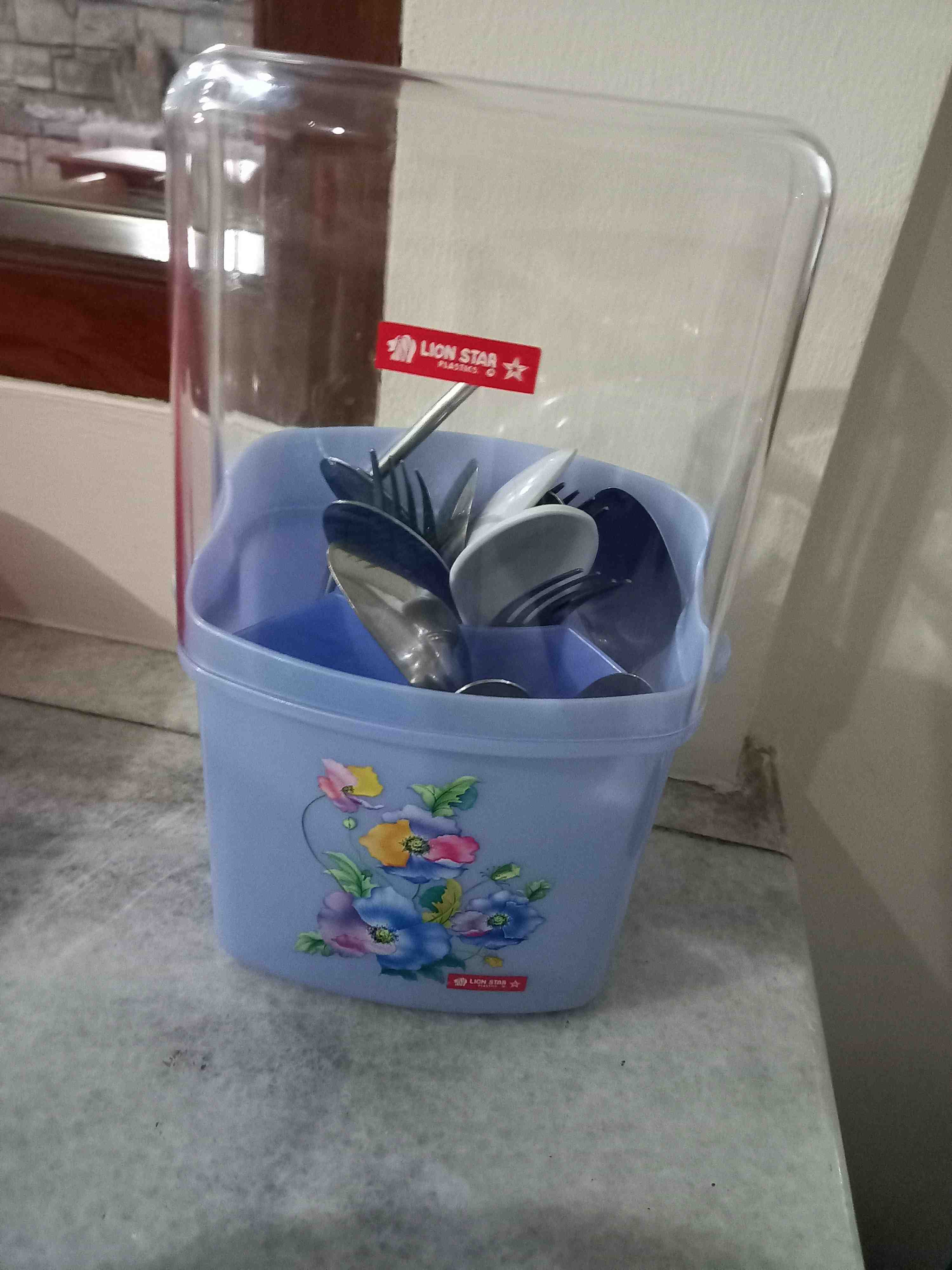 Tempat Sendok Adora Merk Lion Star :: Tutup Bening