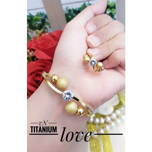 set gold Titanium 17