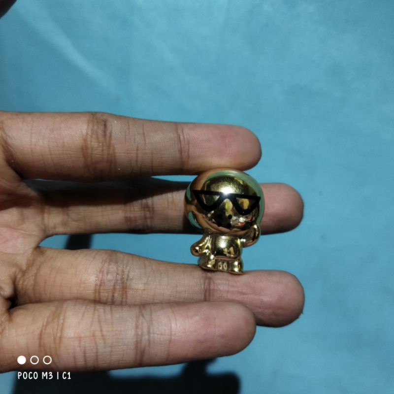 gogos gogo's crazy bones ayu gold figure rare