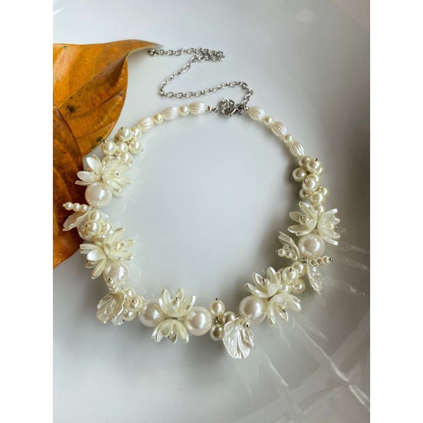 Broken white Necklace (Hijab Friendly)