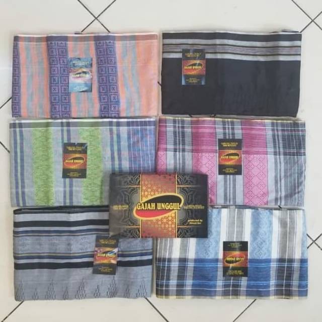 SARUNG GAJAH UNGGUL DUS BOX KUALITAS PEKALONGAN MOTIF DOBBY SONGKET BAHAN KATUN TERBARU DAN TERLARIS