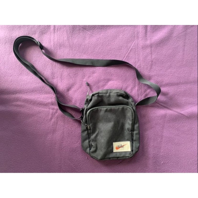 Preloved sling bag Nike