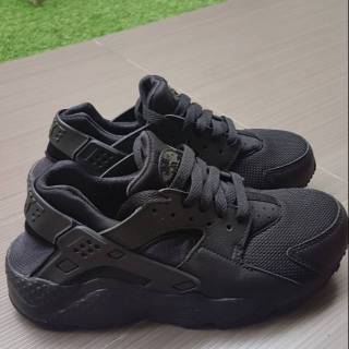 Jual NIKE HUARACHE \