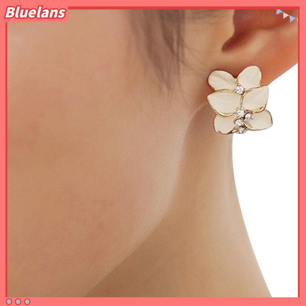 Anting Stud Desain Bunga Gardenia Warna Putih Untuk Wanita