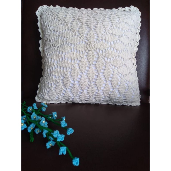 Sarung Bantal Sofa Motif Daun